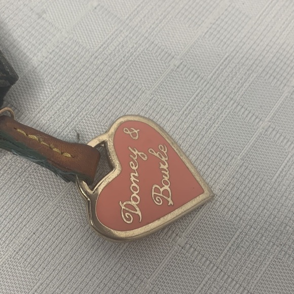 Vintage Dooney and Bourke oversized wristlet with rainbow zipper - Picture 6 of 11